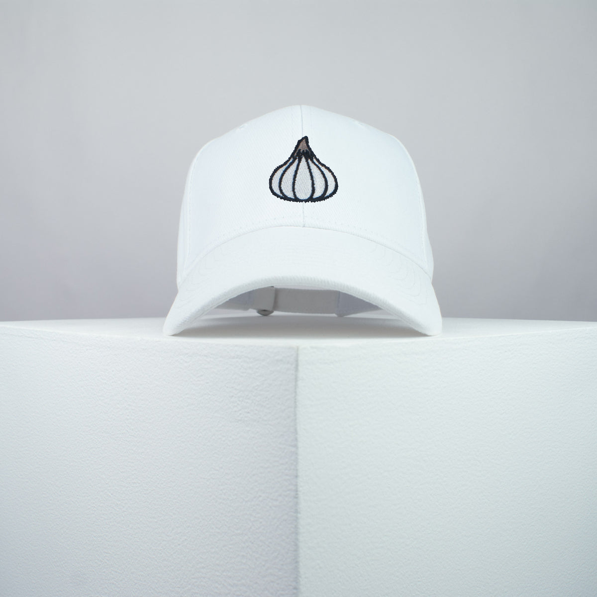 Garlic clove embroidered baseball cap white / food / gift / vegan / embroidery / patch / hat / dad hat / cap / iron on patch / embroidered patch / badge / applique / embroidered / punk patches / trucker hat / snapback / caps / dad hats / baseball hat / mens hat / womens hat / embroidered hat / dad cap / embroidered cap
