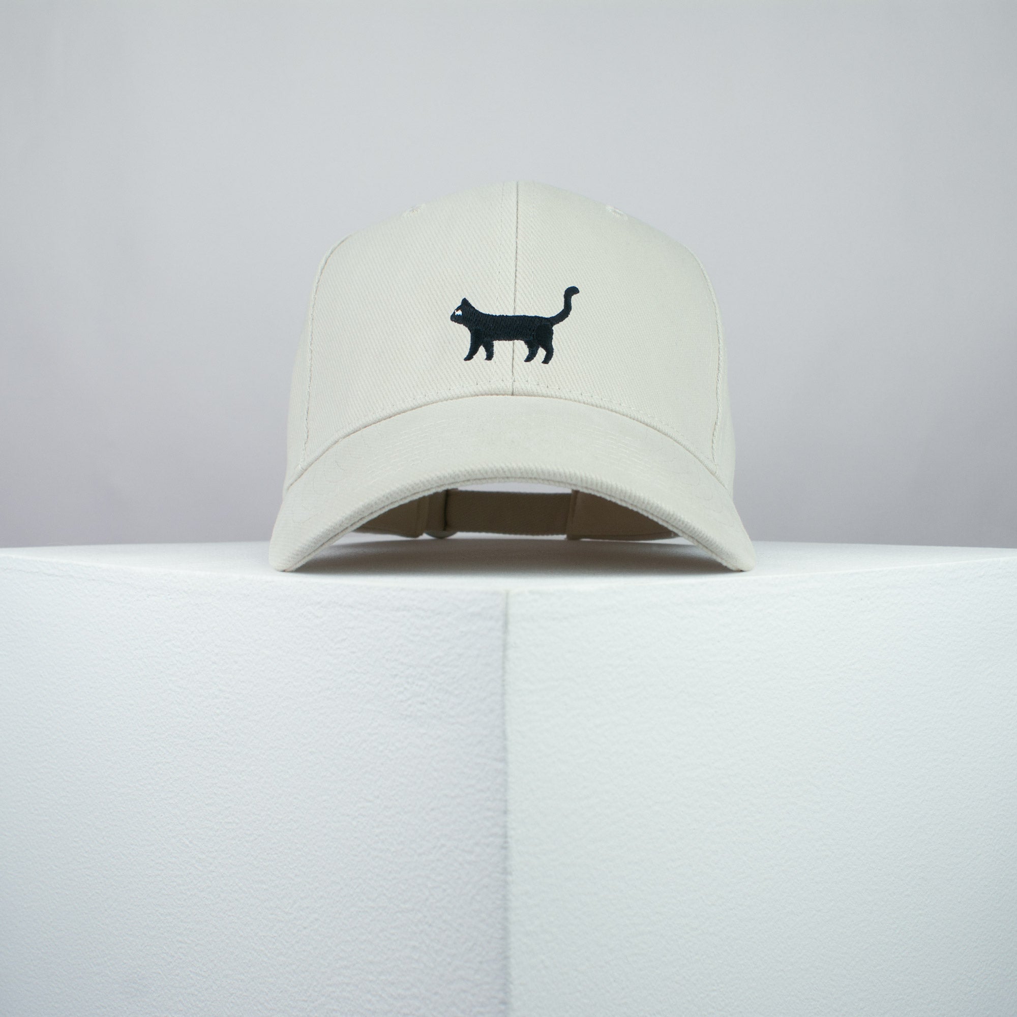 Standing Black Cat Baseball Cap