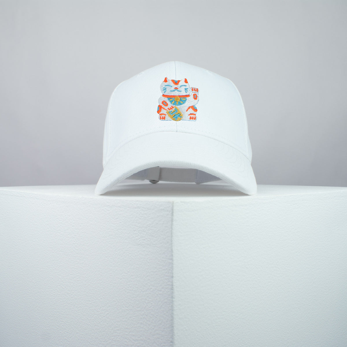 Waving cat embroidered baseball cap white / japan / japanese / cat / cute / streetwear / embroidery / patch / dad / hat / cap / clothing // Hatty Hats / iron on patch / dad hat embroidered patch / badge / applique / embroidered / punk patches / trucker hat / snapback / caps / dad hats / baseball hat / mens hat / womens hat / embroidered hat / dad cap / embroidered cap