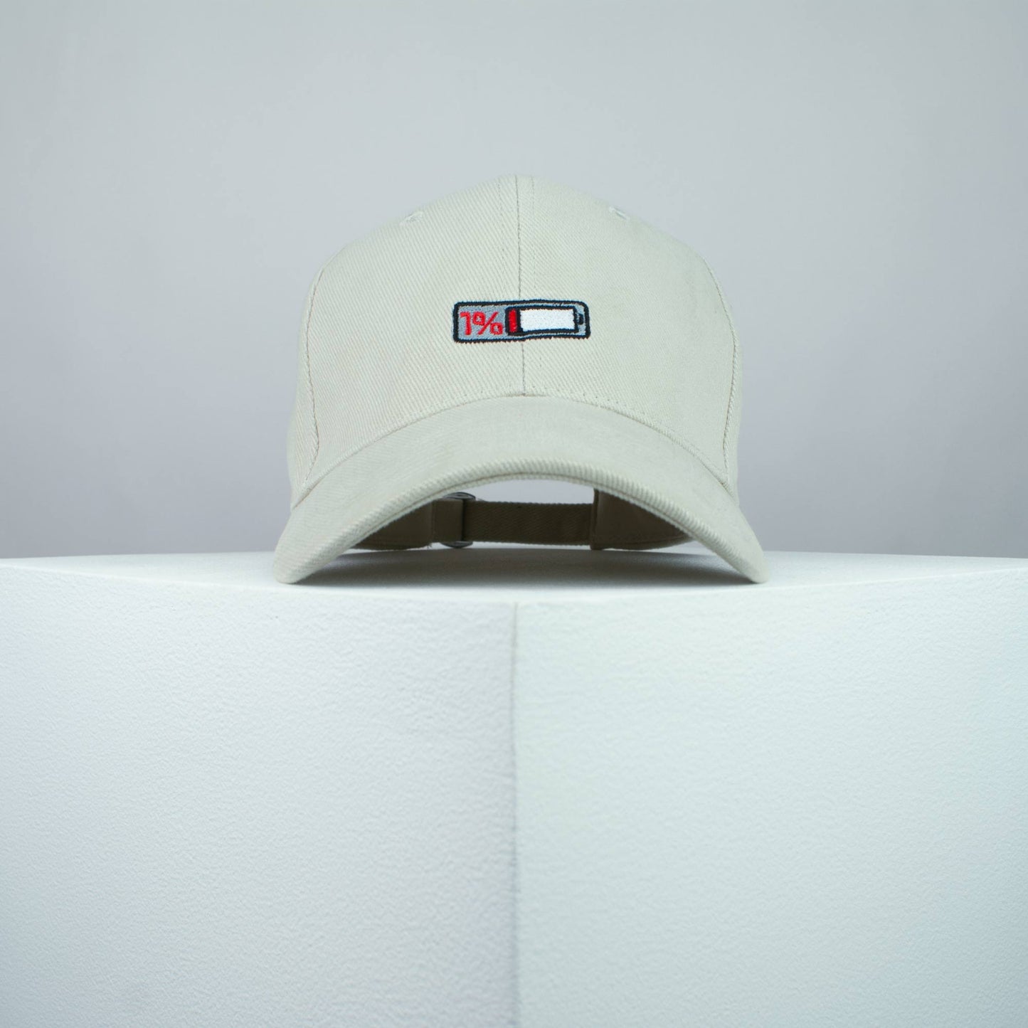 1% Battery embroidered baseball cap beige / iPhone / gift / phone / embroidery / patch / hat / dad hat / cap / iron on patch / embroidered patch / badge / applique / embroidered / punk patches / trucker hat / snapback / caps / dad hats / baseball hat / mens hat / womens hat / embroidered hat / dad cap / embroidered cap