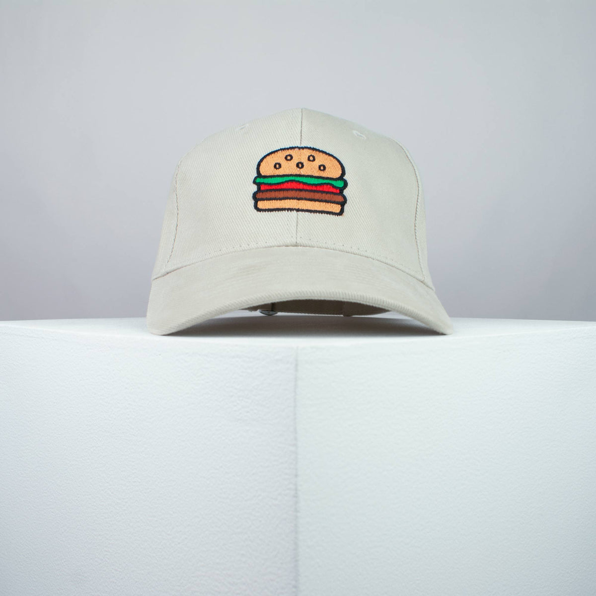 Burger embroidered baseball cap beige / food / gift / hamburger / embroidery / patch / hat / dad hat / cap / iron on patch / embroidered patch / badge / applique / embroidered / punk patches / trucker hat / snapback / caps / dad hats / baseball hat / mens hat / womens hat / embroidered hat / dad cap / embroidered cap