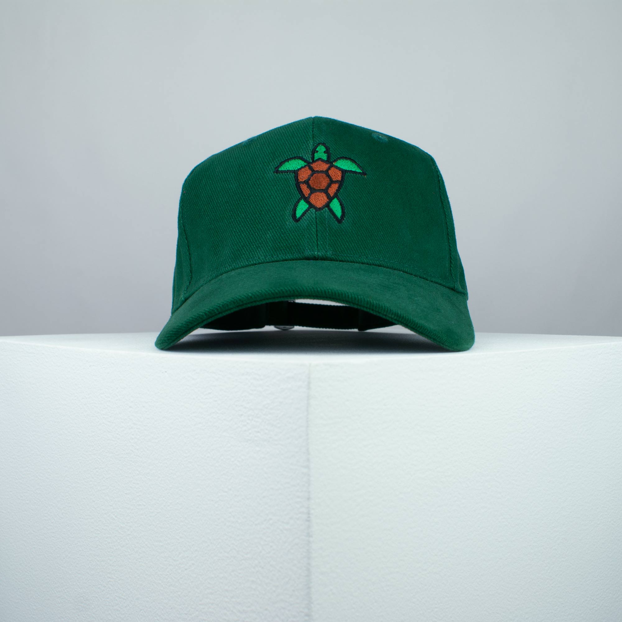 Sea Turtle embroidered baseball cap green / ocean / beach / animal / turtles / embroidery / patch / hat / dad hat / cap / iron on patch / embroidered patch / badge / applique / embroidered / punk patches / trucker hat / snapback / caps / dad hats / baseball hat / mens hat / womens hat / embroidered hat / dad cap / embroidered cap