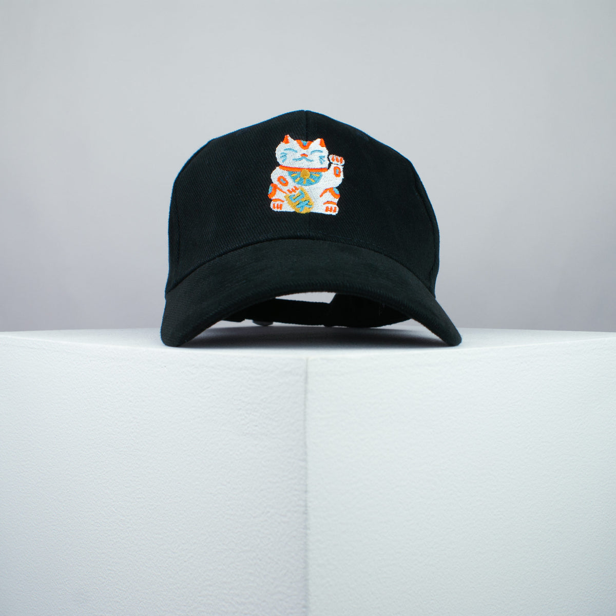 Waving cat embroidered baseball cap black / japan / japanese / cat / cute / streetwear / embroidery / patch / dad / hat / cap / clothing // Hatty Hats / iron on patch / dad hat embroidered patch / badge / applique / embroidered / punk patches / trucker hat / snapback / caps / dad hats / baseball hat / mens hat / womens hat / embroidered hat / dad cap / embroidered cap